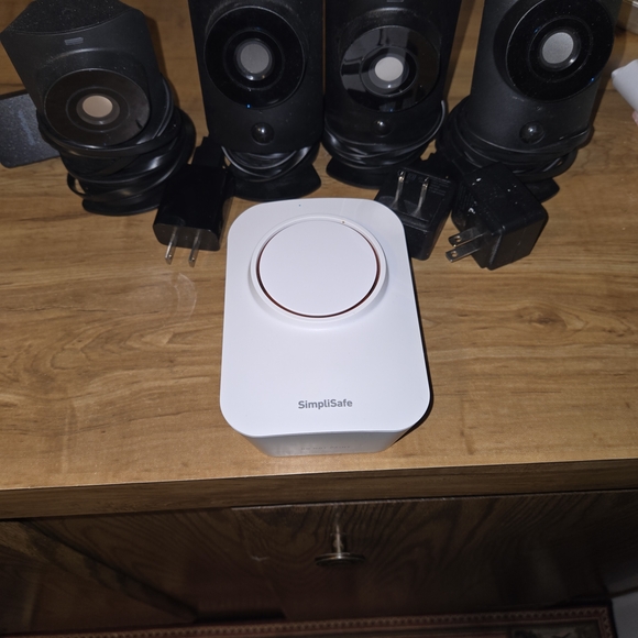 4 SimpliSafe Security Cameras